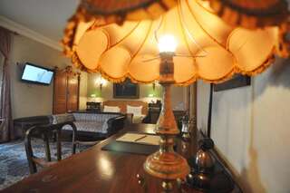 Отель Vinotel Boutique Hotel Тбилиси Люкс-12