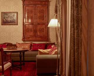 Отель Vinotel Boutique Hotel Тбилиси Люкс-16