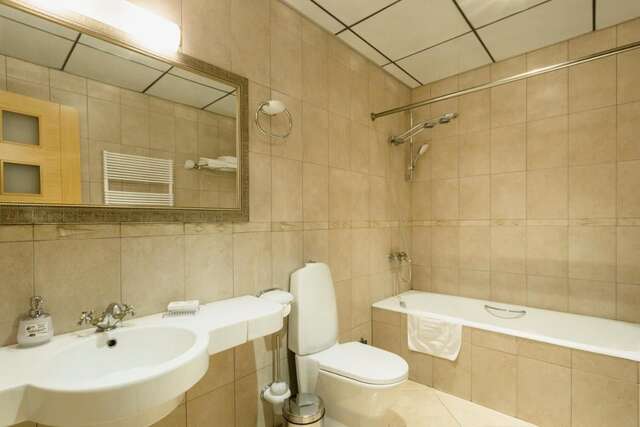 Отель Vinotel Boutique Hotel Тбилиси-46